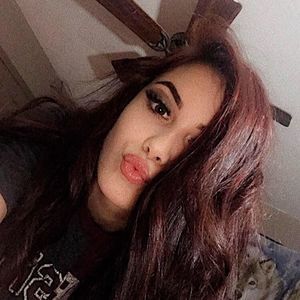 Meet your Posher, Emilea